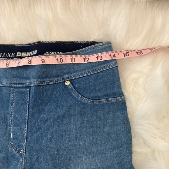 Nygard Luxe Denim Light Wash Jegging Jeans - Picture 8 of 12